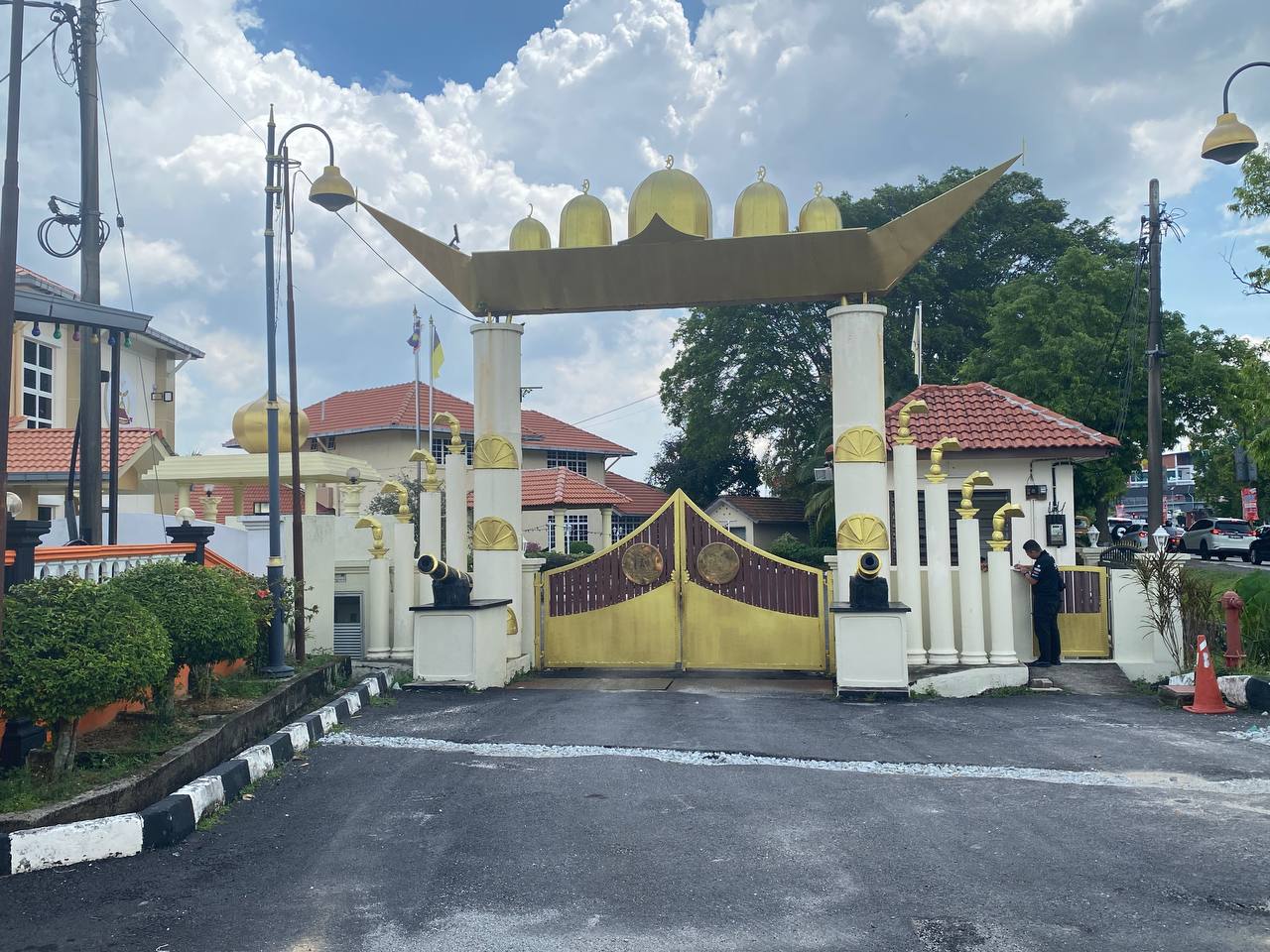 Balai Undang Luak Sungei Ujong diarah kosong serta-merta